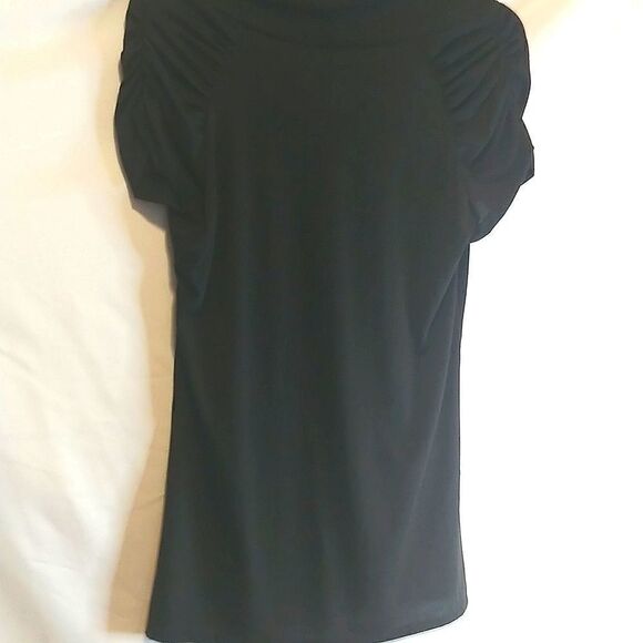 Discreet. NWT. Women's black top with silver bling! Size Large. - Picture 5 of 9